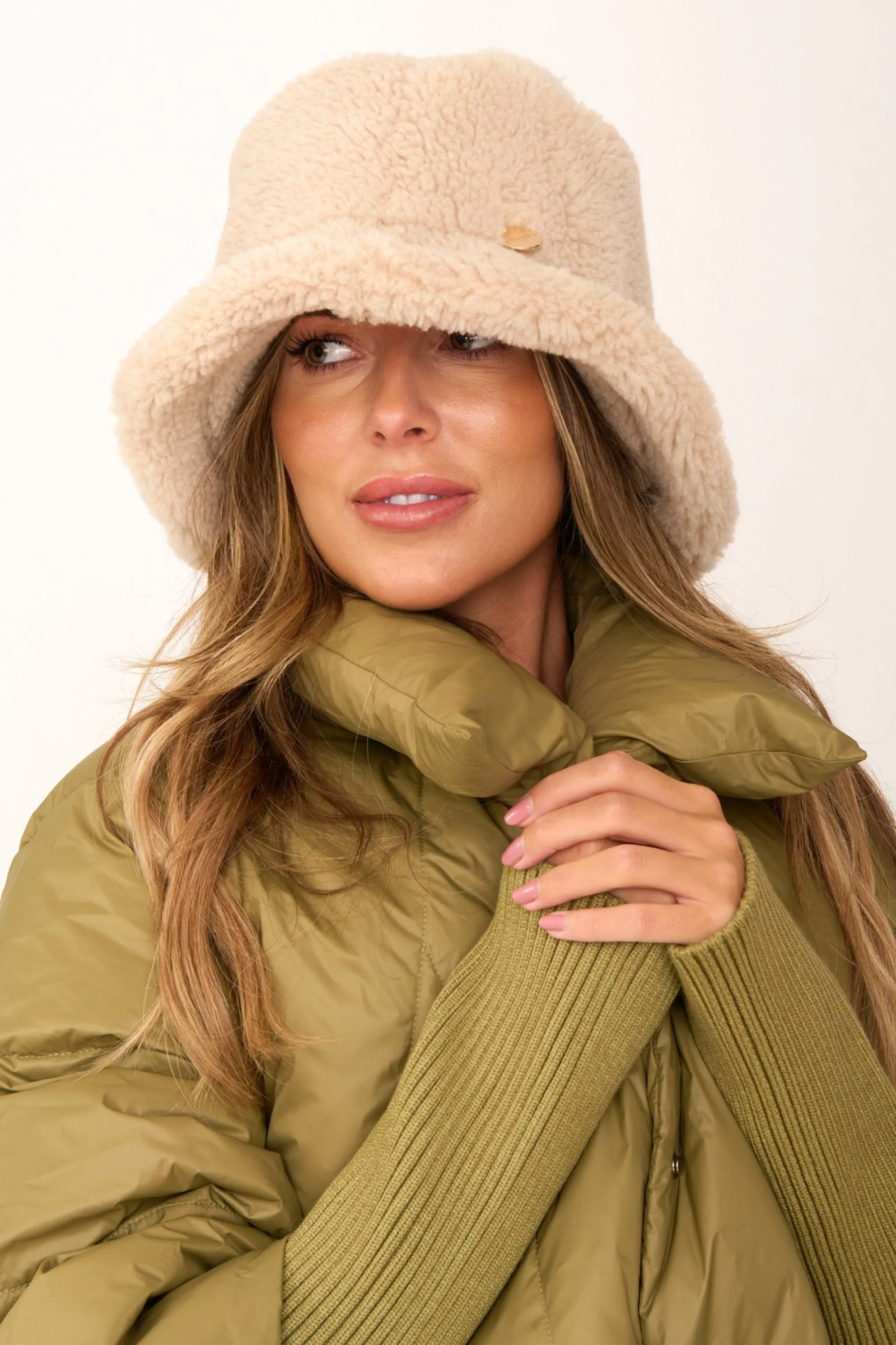 The Teddy Bucket Hat in Cream ...